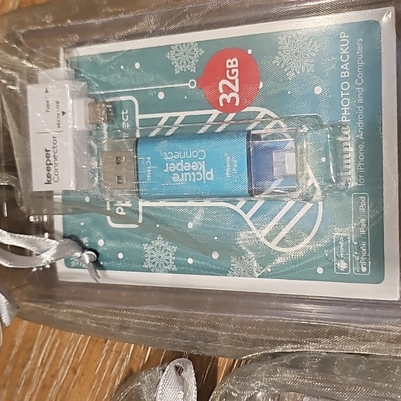 PICTURE KEEPER Connect - Photo Storage/Backup 32GB - NEW - Picture 4 of 7